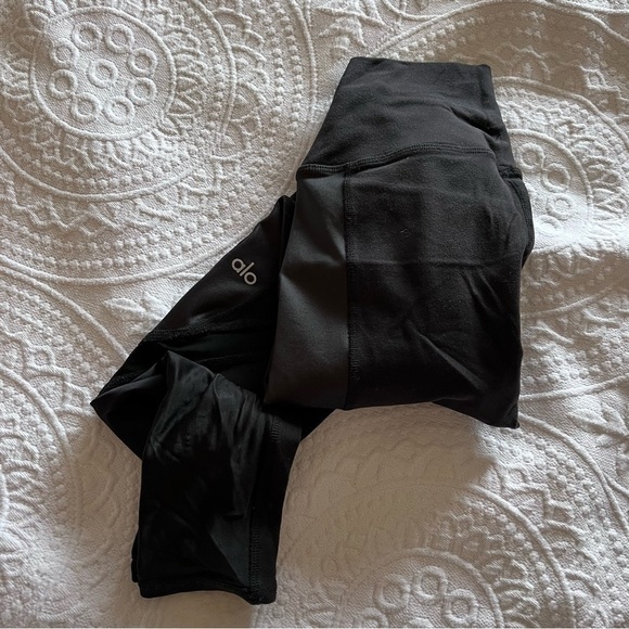 ALO Yoga Paneled‎ Mesh Leggings Black - Picture 1 of 4